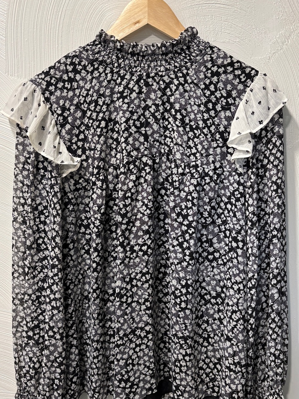 Ann Taylor Black and White Floral Smocked Ruffle Long-Sleeve Blouse